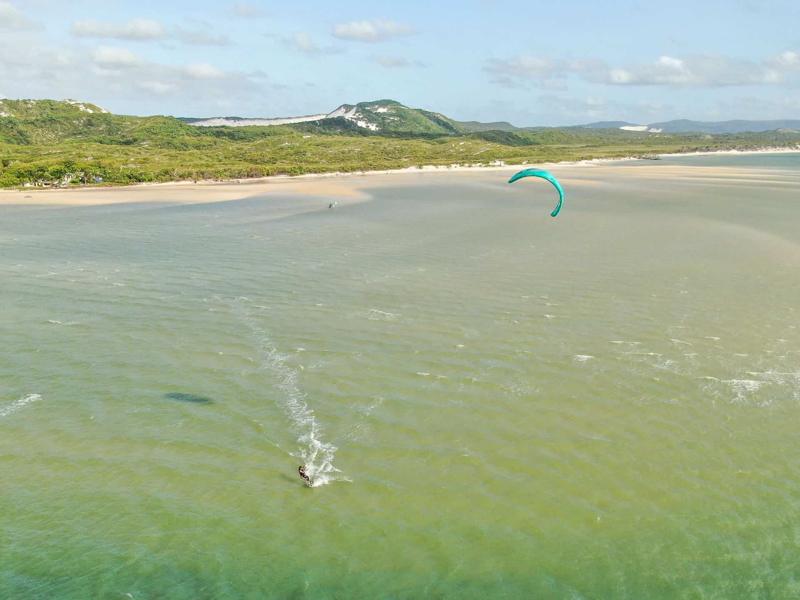 Kiteboarding at Australian Kite Surfari on Elim Beach, Far North Queensland // Travel Mermaid