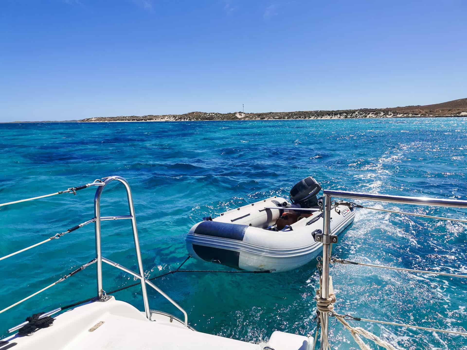 Boat ride to Ningaloo Reef on a sailing catarmaran