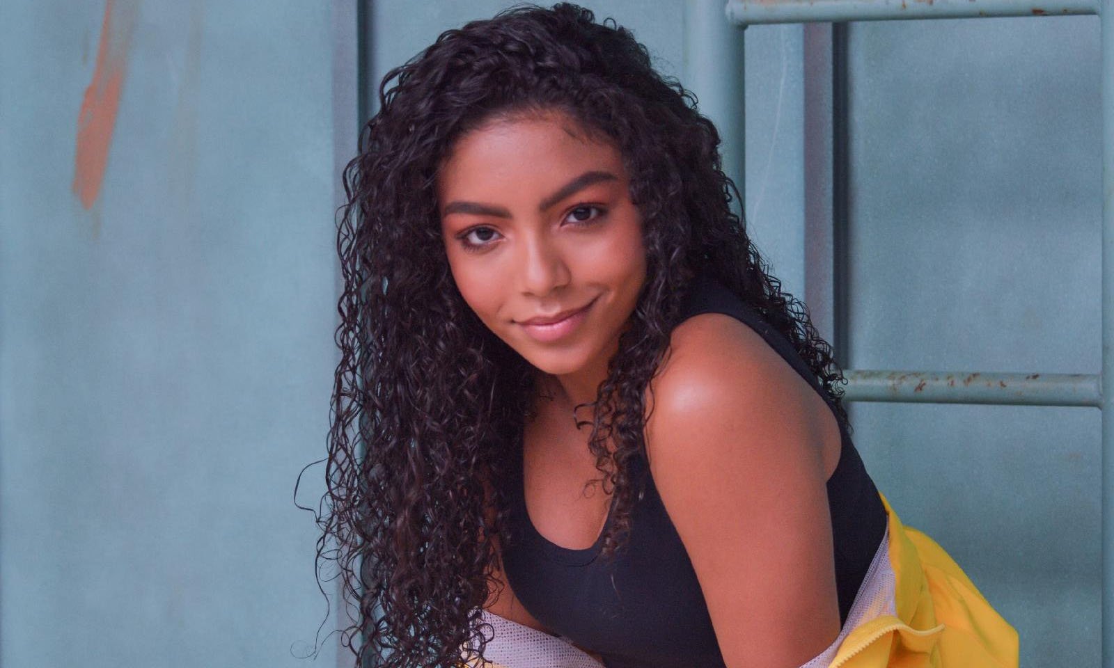 Any Gabrielly se torna a primeira brasileira a ser indicada no MTV Video Music Awards