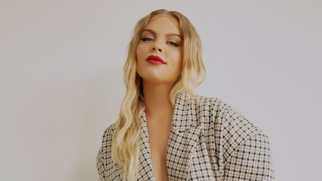 Luísa Sonza é a única cantora pop entre as mais ouvidas nas rádios do Brasil