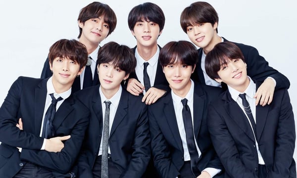 BTS permanece na liderança do Billboard Hot 100 pela segunda semana com “Dynamite”