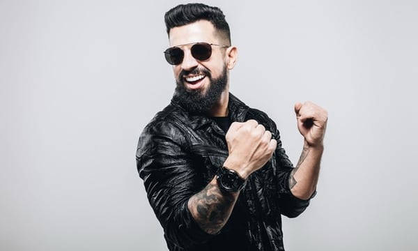 Dennis DJ bate um bilhão de views no canal do YouTube: “muita gratidão”
