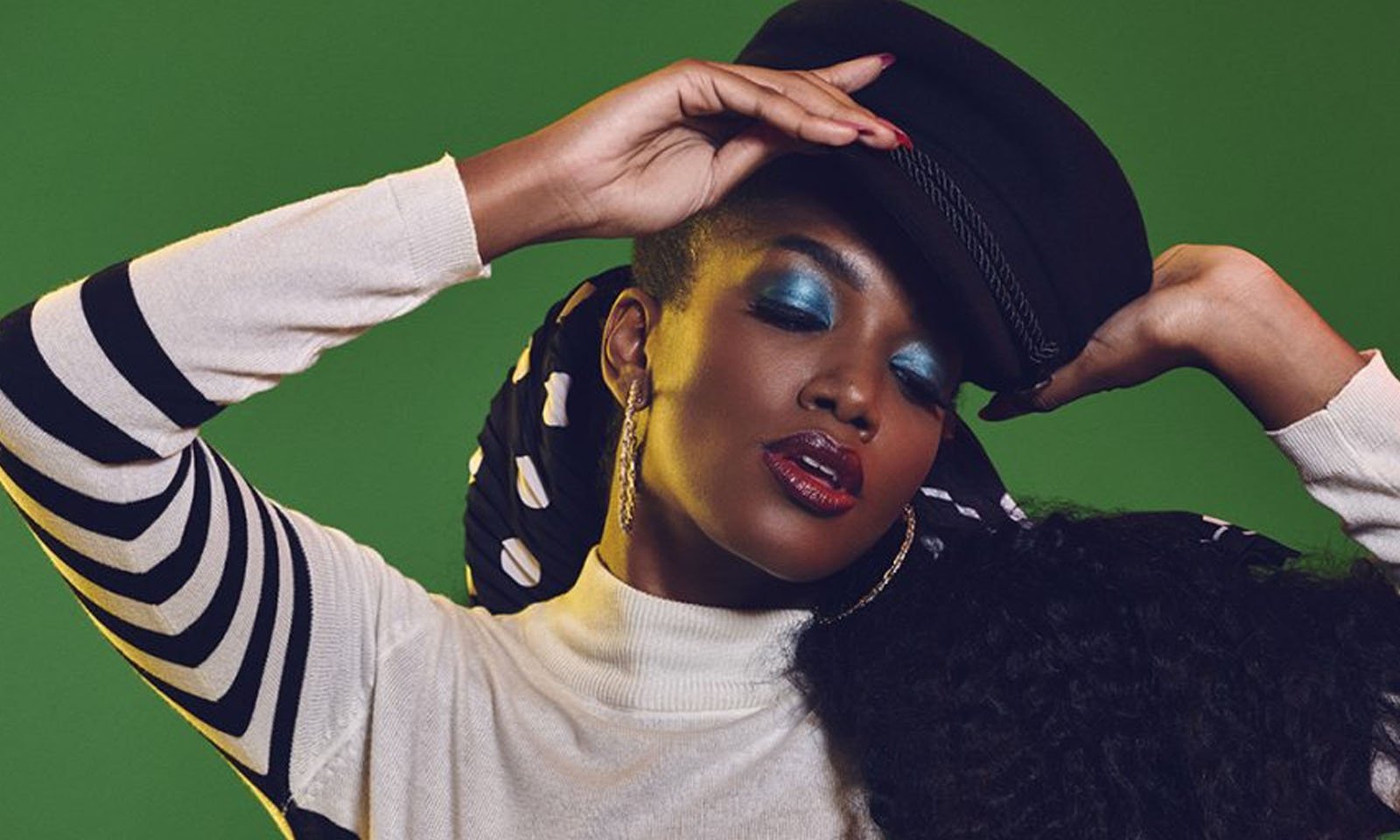 Iza lança “Deezer Sessions” com sucessos da carreira e cover de “What's My Name”, de Rihanna