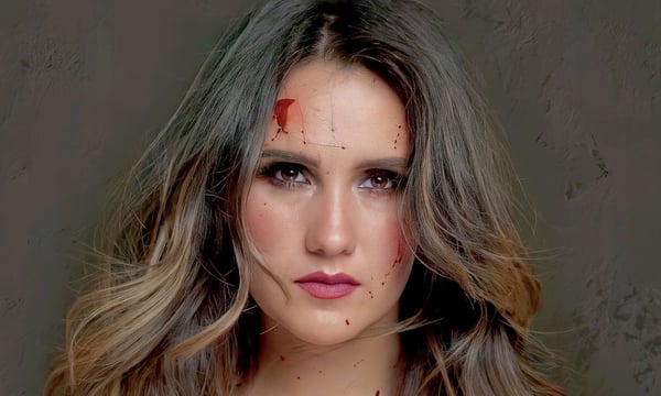 Dulce María protagoniza campanha de organização internacional contra tauromaquia