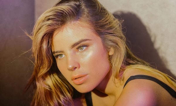 Giulia Be lança primeiro EP da carreira