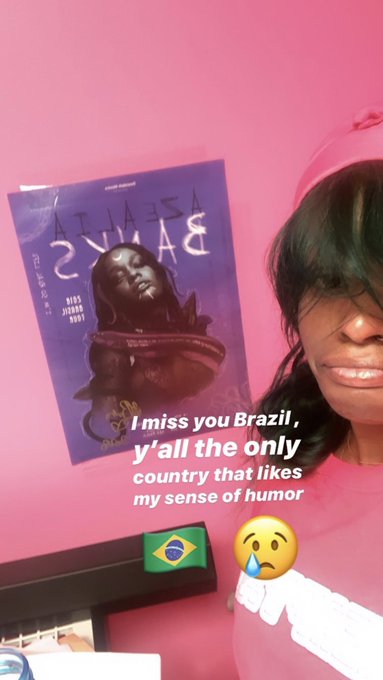 Azealia Banks fala sobre fãs brasileiros: 'sinto a falta de vocês'