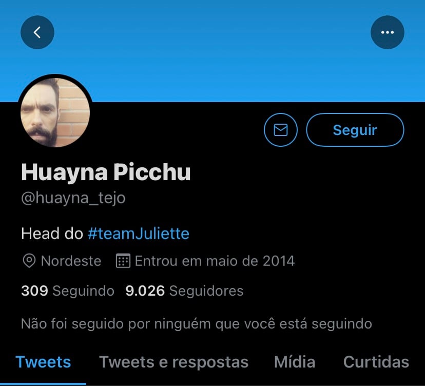 Huayna Tejo, no Twitter como Huayna Picchu, se intitula como chefe de comunicação do time Juliette