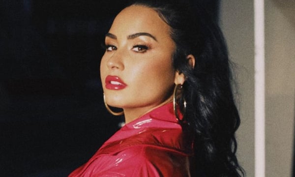 Demi Lovato volta a falar sobre o processo de gravação do novo álbum