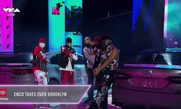 VMA 2020: Veja a performance ao vivo de “Beso”, do CNCO