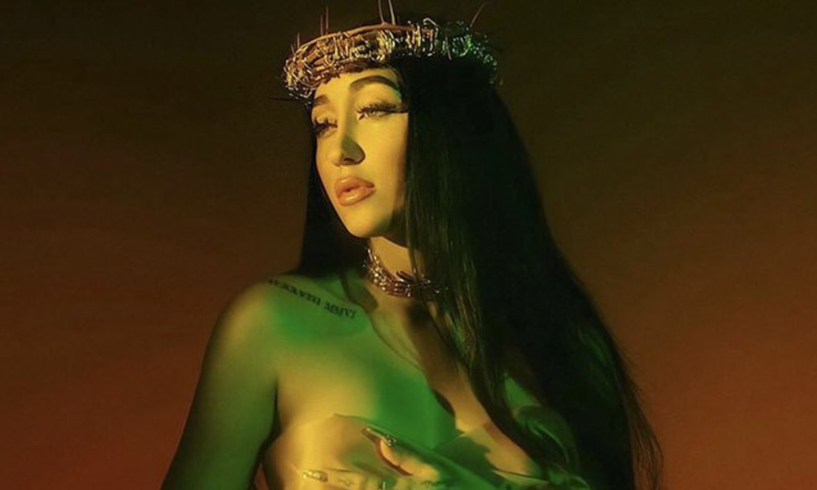 Noah Cyrus lança novo EP intitulado 'The End Of Everything'