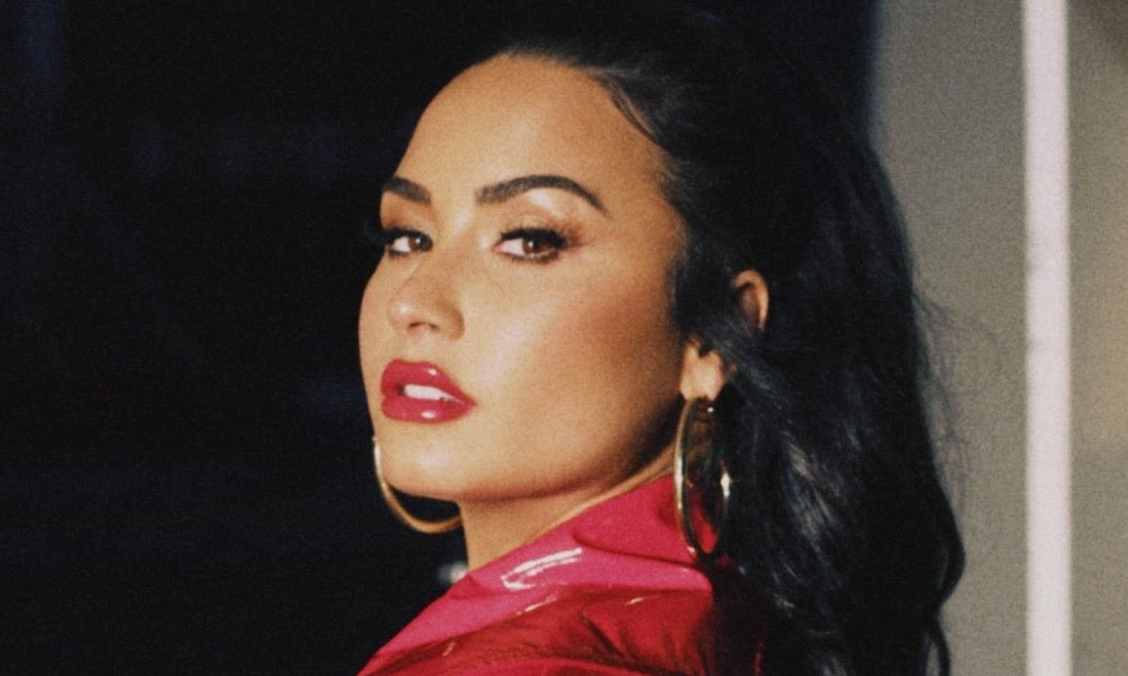 Demi Lovato revela que interrompeu as gravações do novo álbum devido ao coronavírus