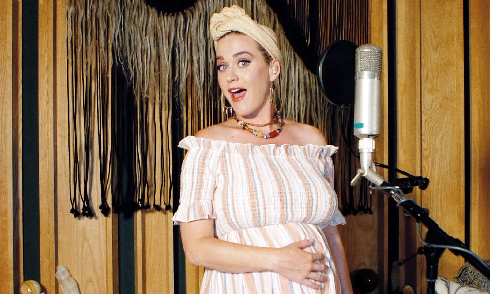 Katy Perry anuncia data de lançamento de novo álbum