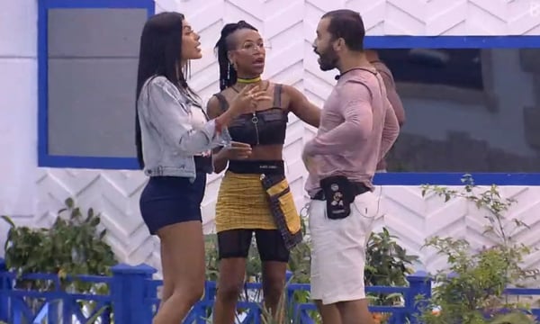 Treta no BBB 21: Briga entre Gilberto e Pocah esquenta clima casa