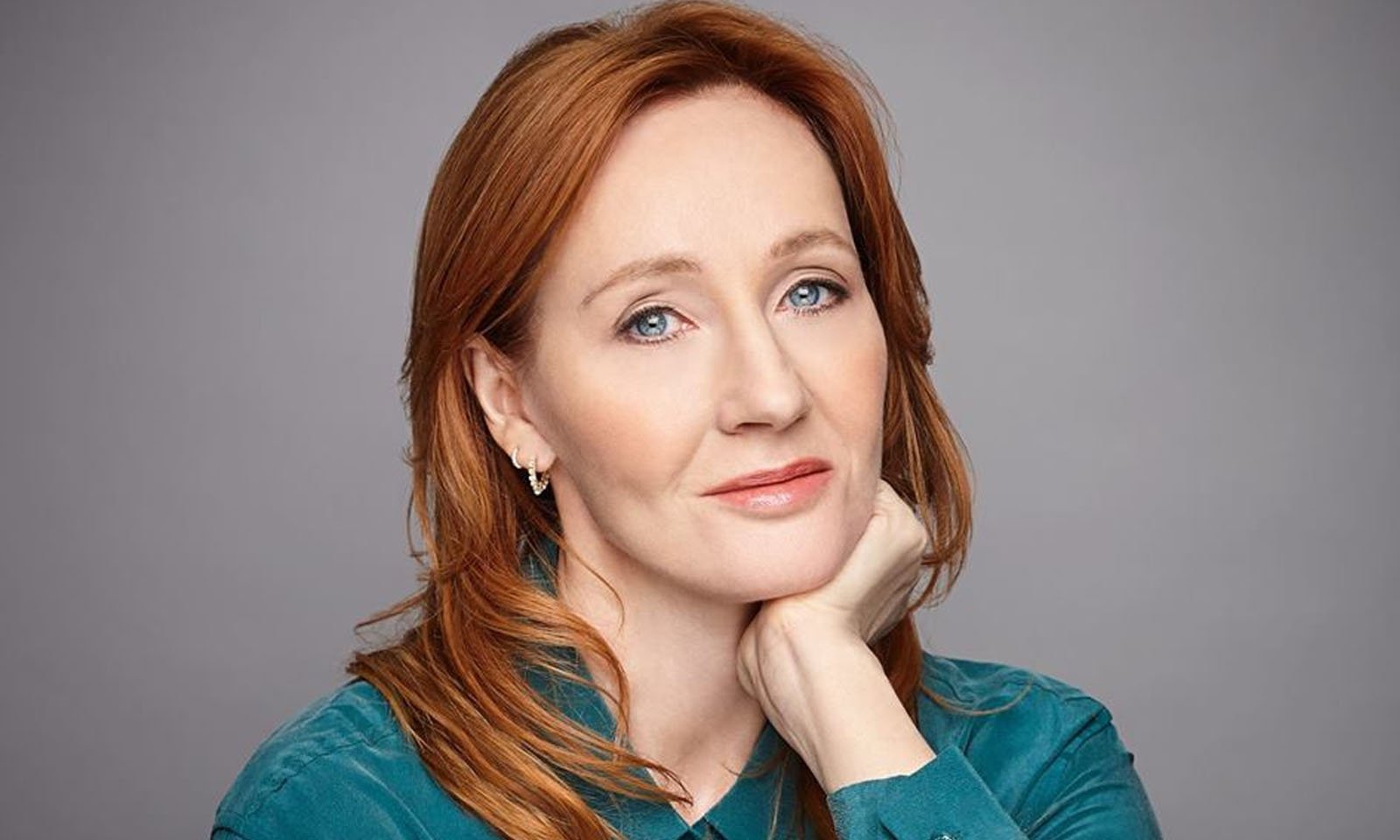 Por que a autora de Harry Potter, JK Rowling, está sendo chamada de transfóbica?