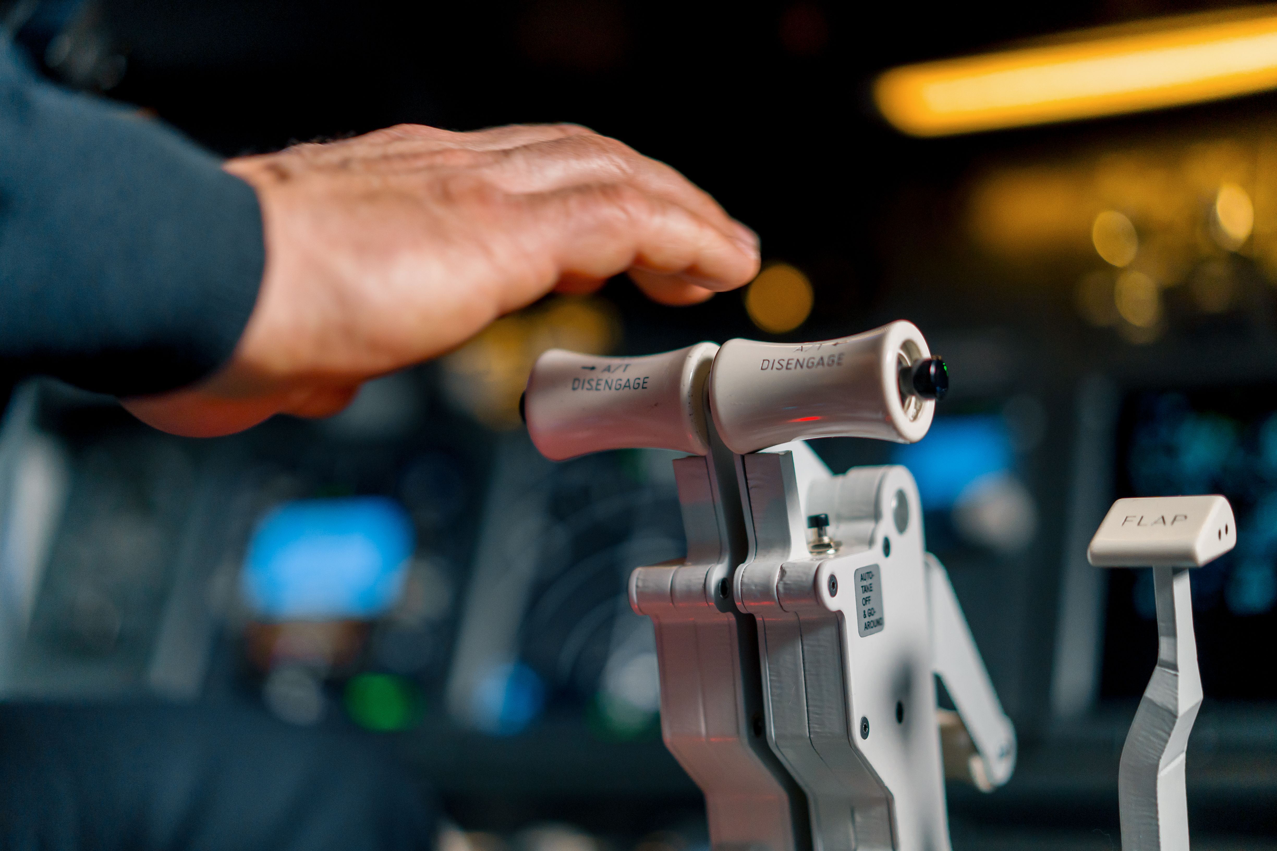Autopilot thrust lever in Boeing 737 simulator