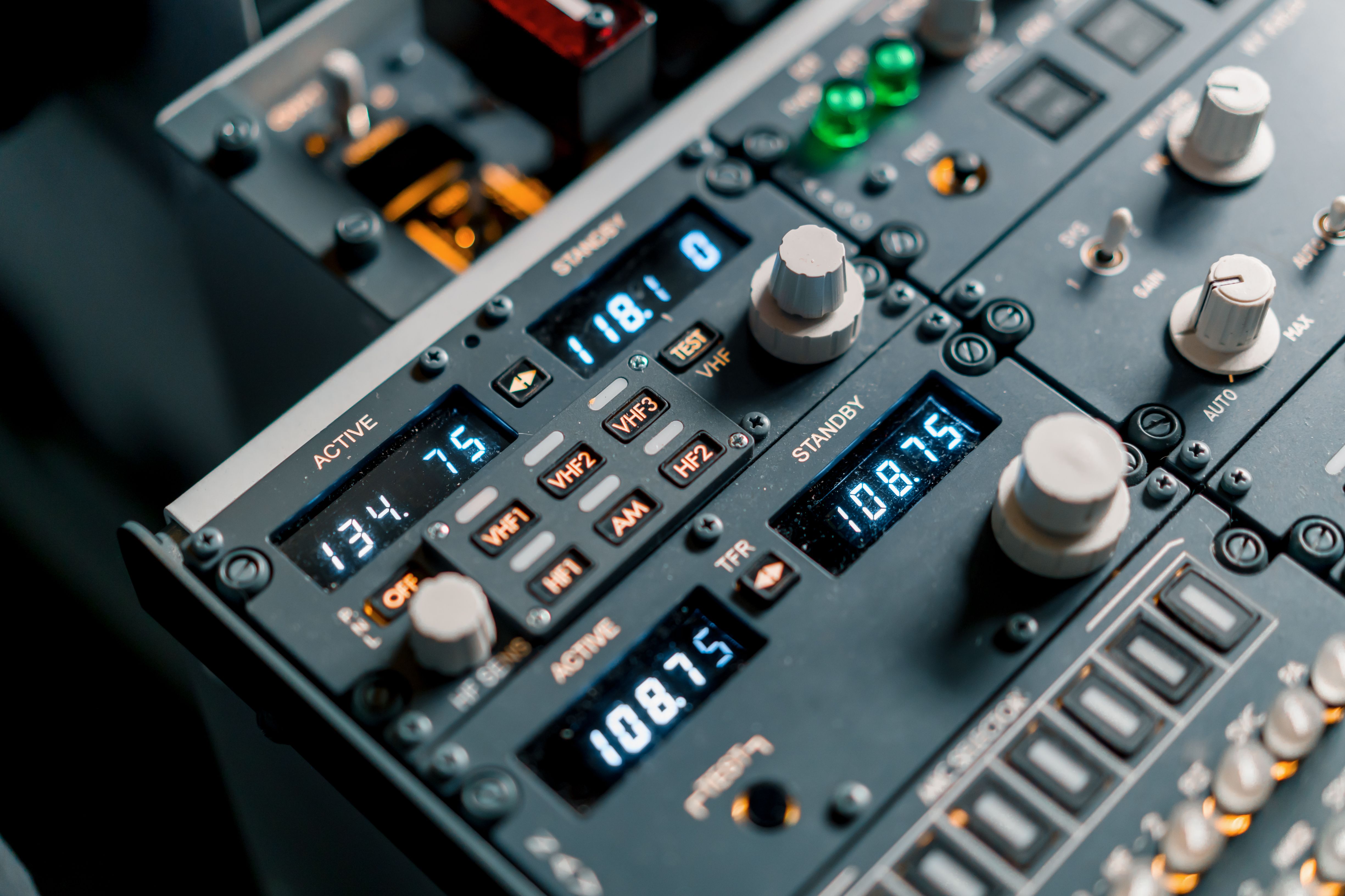 Radio communication frequency panel in Boeing 737 simulator