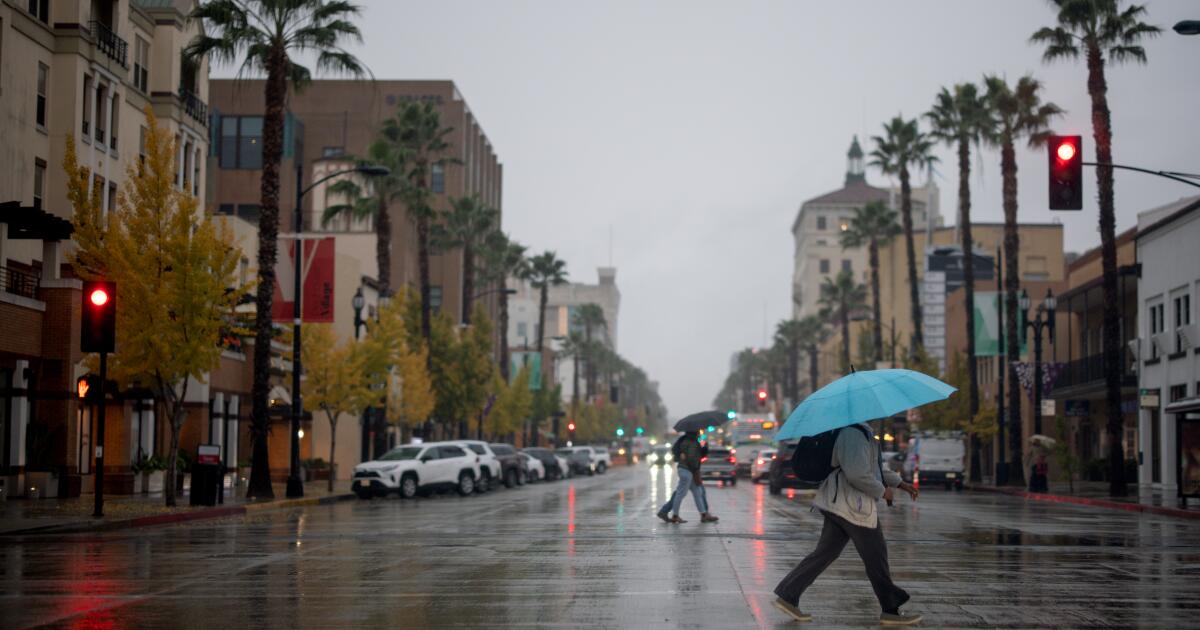Rainy afternoon on Colorado Boulevard in Old Pasadena, California — indoor things to do near Caltech