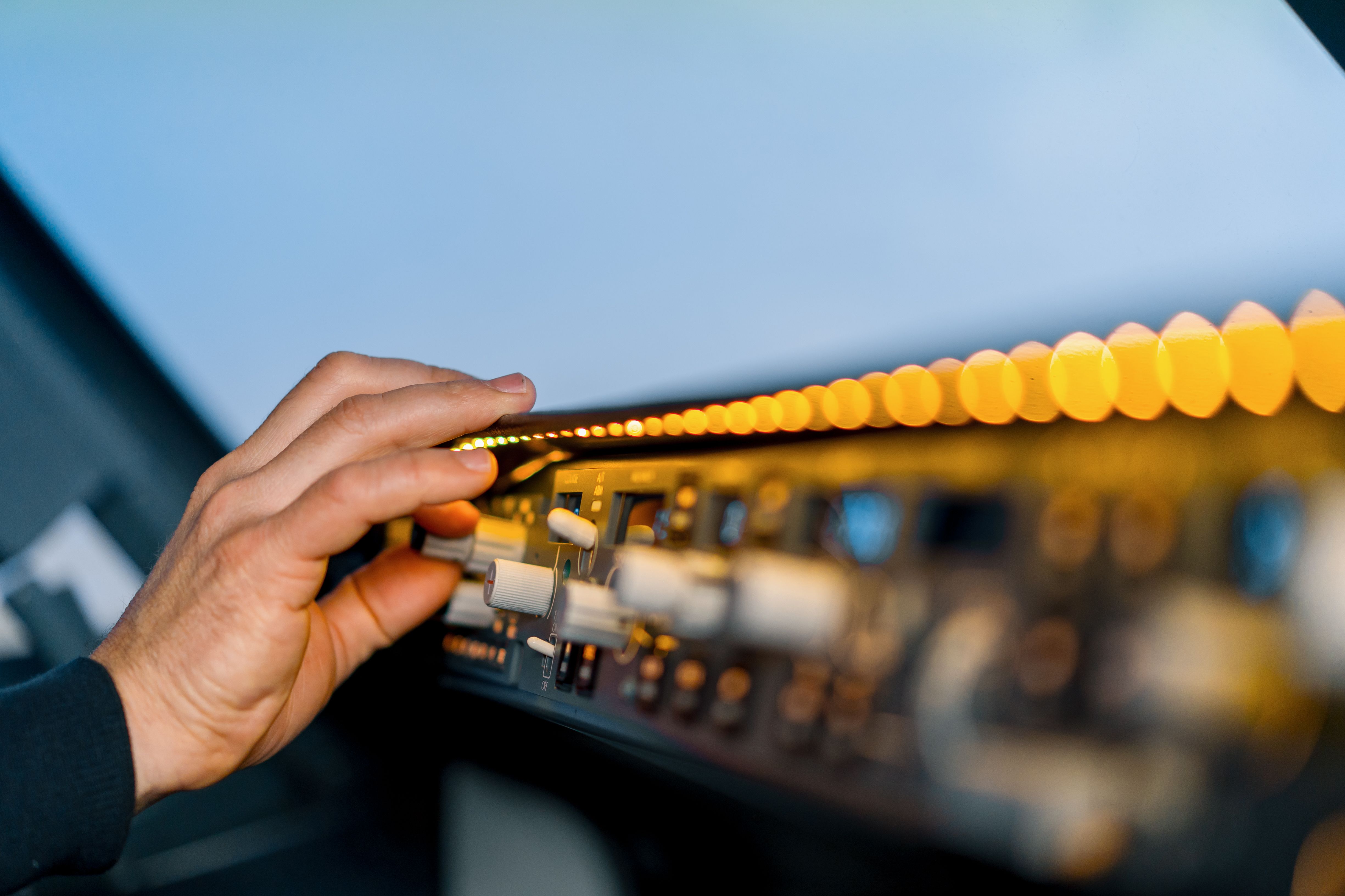 Panel lighting control in Boeing 737 simulator