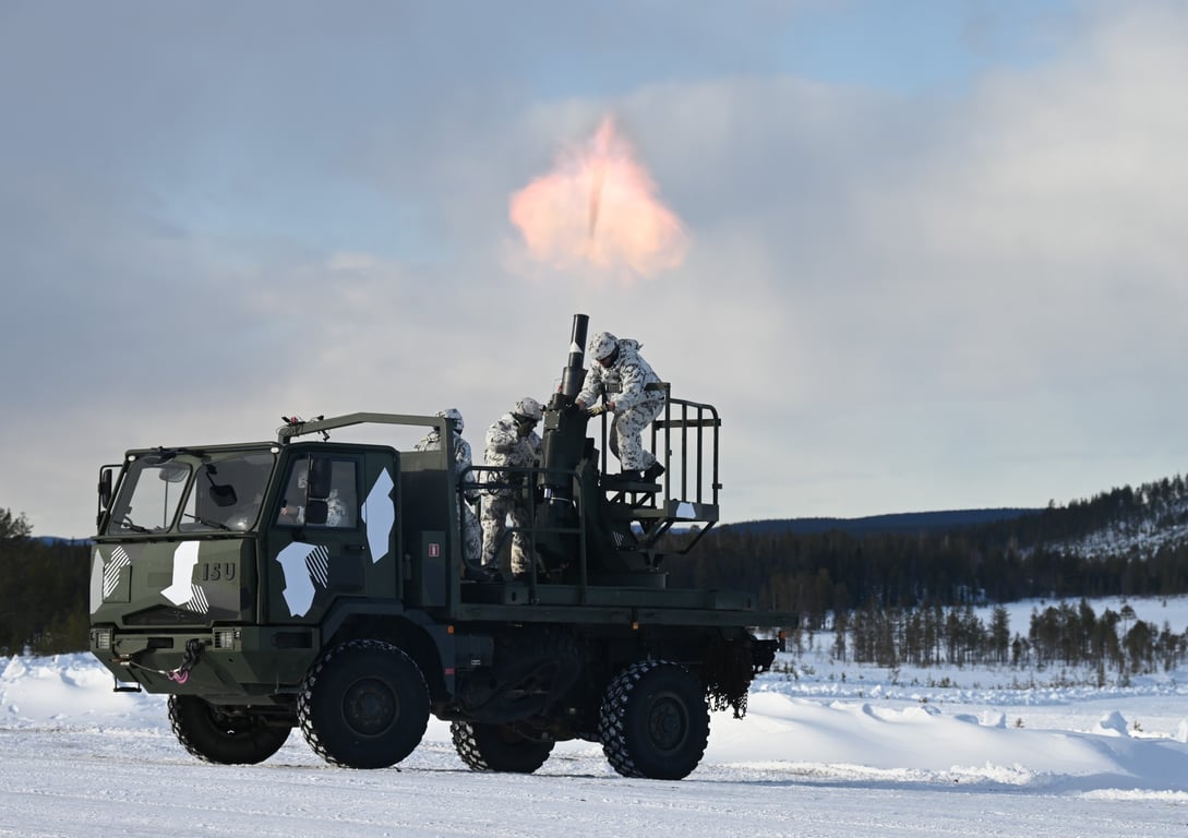 Finland och Patria förnyar strategiskt partnerskap
