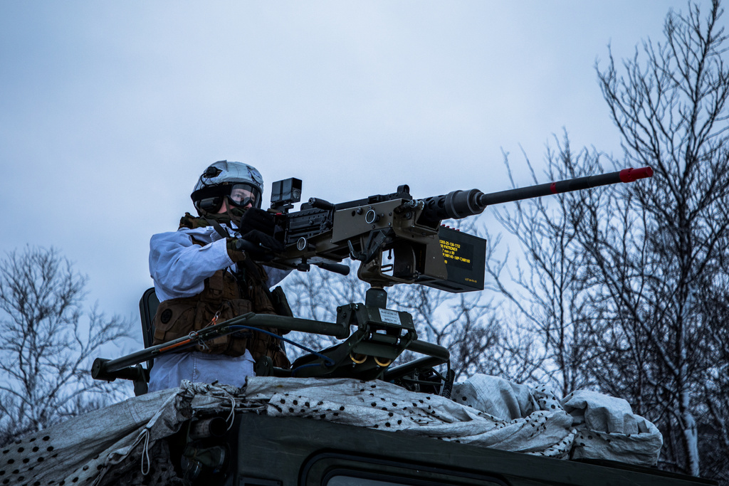 FMV bestiller tunge maskingeværer til CAVS 6x6