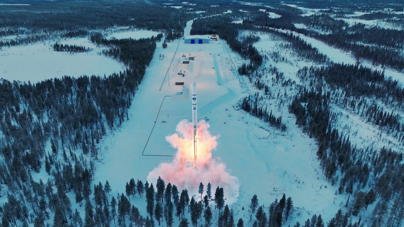 SSC and ICEYE Sign Letter of Intent