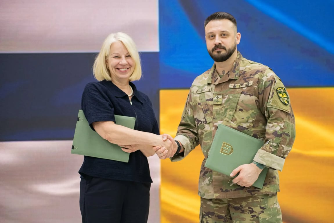 Illustration av finsk-ukrainskt försvarssamarbete kring kvalitetssäkring av försvarsprodukter