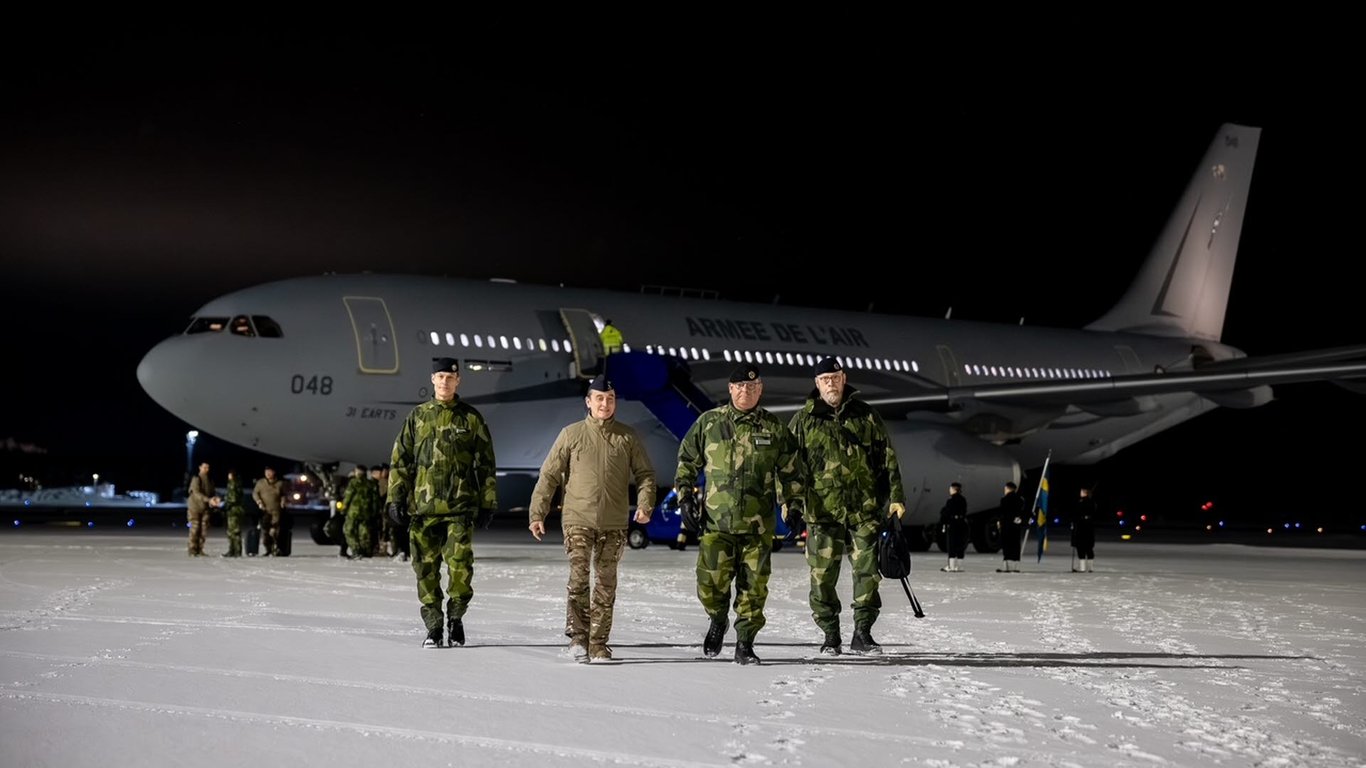 Sweden and France Deepen Defence Cooperation Following Visit to Norrbotten