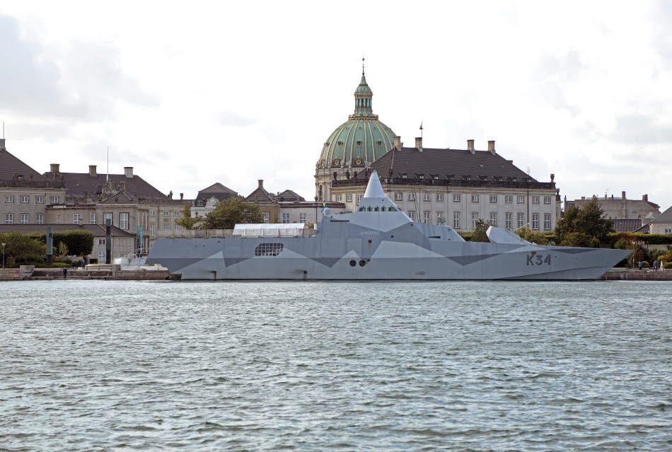 HMS Nyköping testar ny drönarbekämpning