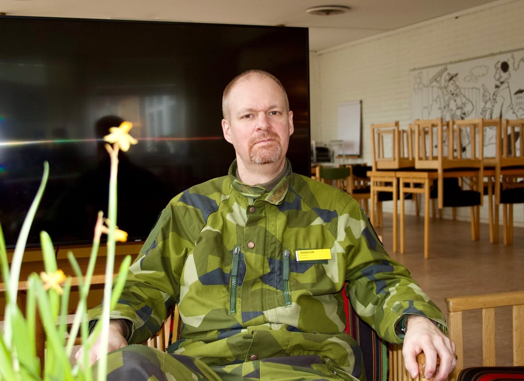 Överste Martin Johansson tar emot NDS på Livgardets soldathem.