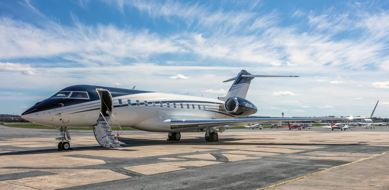 FMV firma un contrato de servicio de diez años con Bombardier