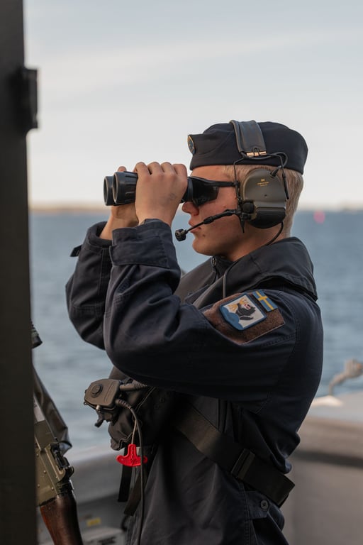 Vedenalainen taistelu ja pintataistelu harjoitellaan Tukholman saaristossa