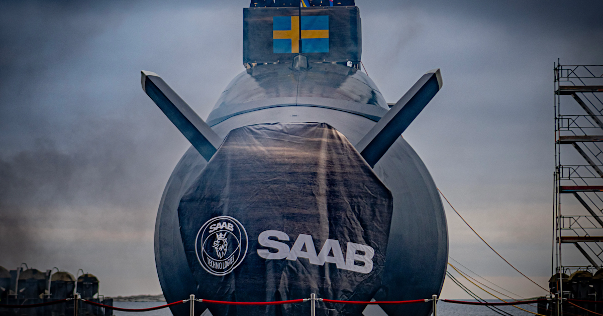 HMS Halland åter sjösatt