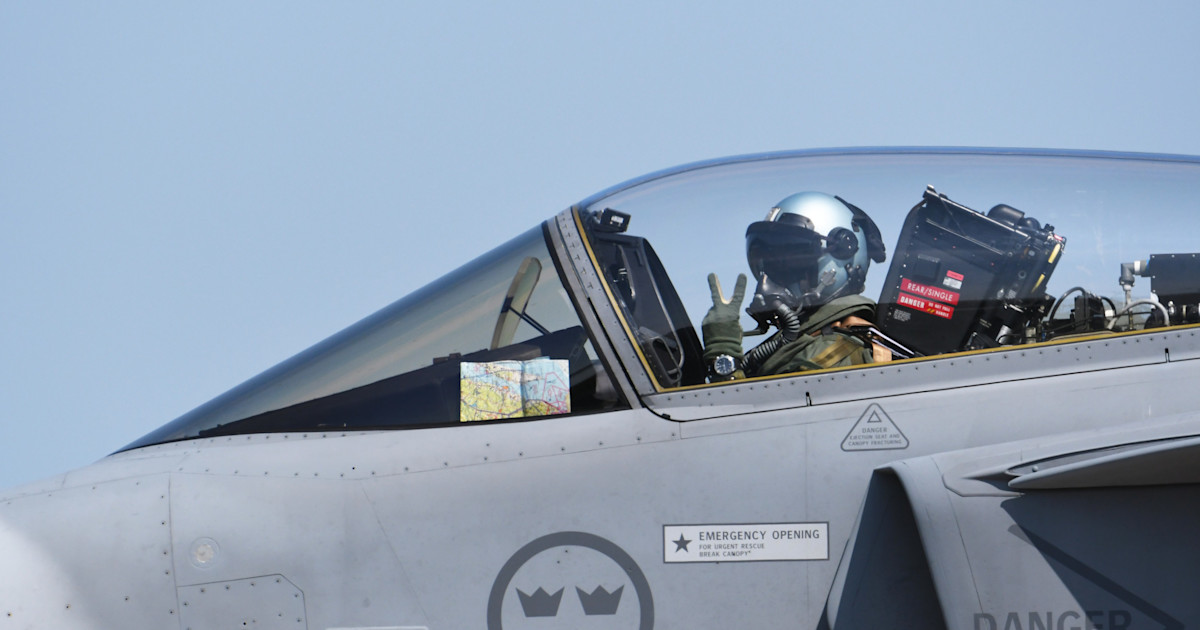 Kilder til Ekot: Regeringen vil undersøge Gripen til Ukraine