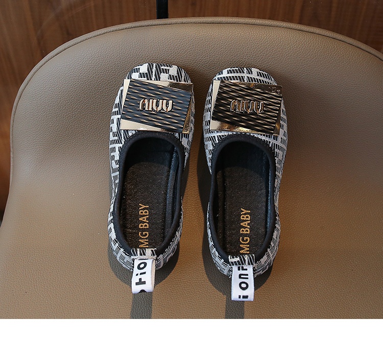 M006 Giày Búp Bê Bé Gái Họa Tiết Monogram Sang Trọng MG BABY – Giày Mọi Trẻ Em Mũi Vuông Đính Khóa Kim Loại Cao Cấp Đi Học, Đi Tiệc (Size 26 - 33)