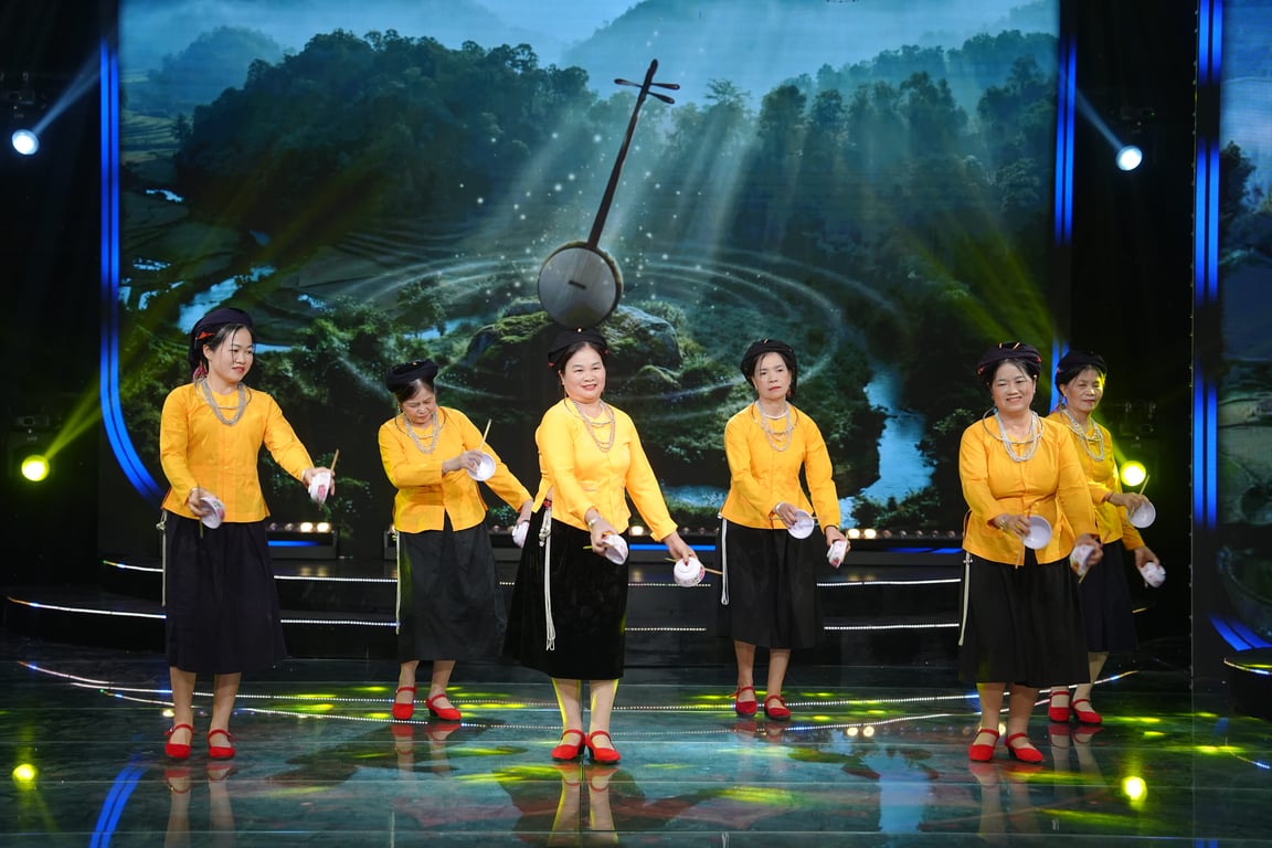Di sản bản sắc