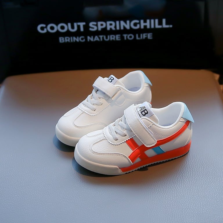 M024 Giày Thể Thao Trẻ Em Cổ Thấp Phối Sọc Nổi Bật – Sneaker Bé Trai & Bé Gái Da Mềm Quai Dán Tiện Lợi Đi Học, Đi Chơi (Size 31 - 36)