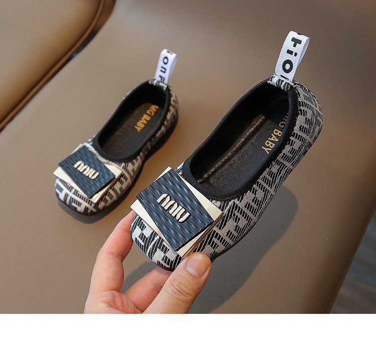M006 Giày Búp Bê Bé Gái Họa Tiết Monogram Sang Trọng MG BABY – Giày Mọi Trẻ Em Mũi Vuông Đính Khóa Kim Loại Cao Cấp Đi Học, Đi Tiệc (Size 26 - 33)