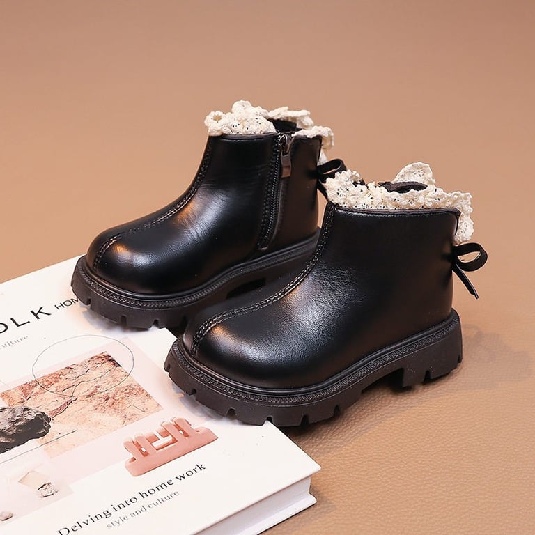 M207 Giày Boot Bé Gái Cổ Ngắn Viền Ren Da Mềm Phong Cách Hàn Quốc – Bốt Trẻ Em Mùa Thu Đông Xinh Xắn