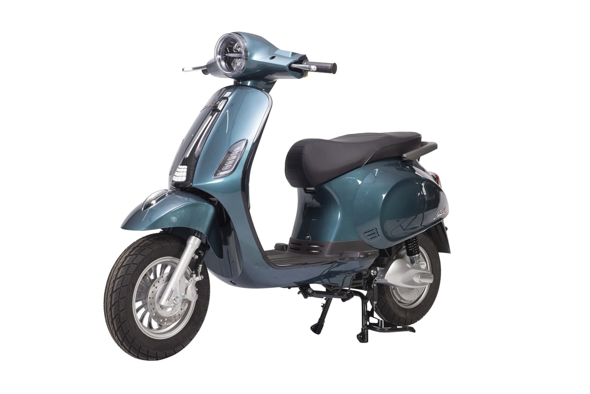  Xe máy điện Vespa Takashi Nozza S