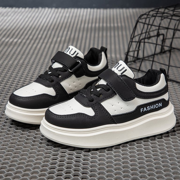 M137 Giày Thể Thao Trẻ Em Cổ Thấp Trắng Kem & Đen Trắng – Sneaker Bé Trai & Bé Gái Da Mềm Êm Chân, Quai Dán Tiện Lợi Đi Học, Đi Chơi