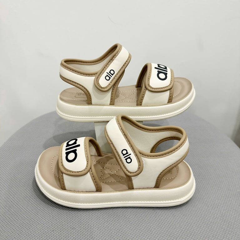 M195 Sandal Quai Dán Chữ Hàn Quốc Cho Bé Gái (Size 26-37)