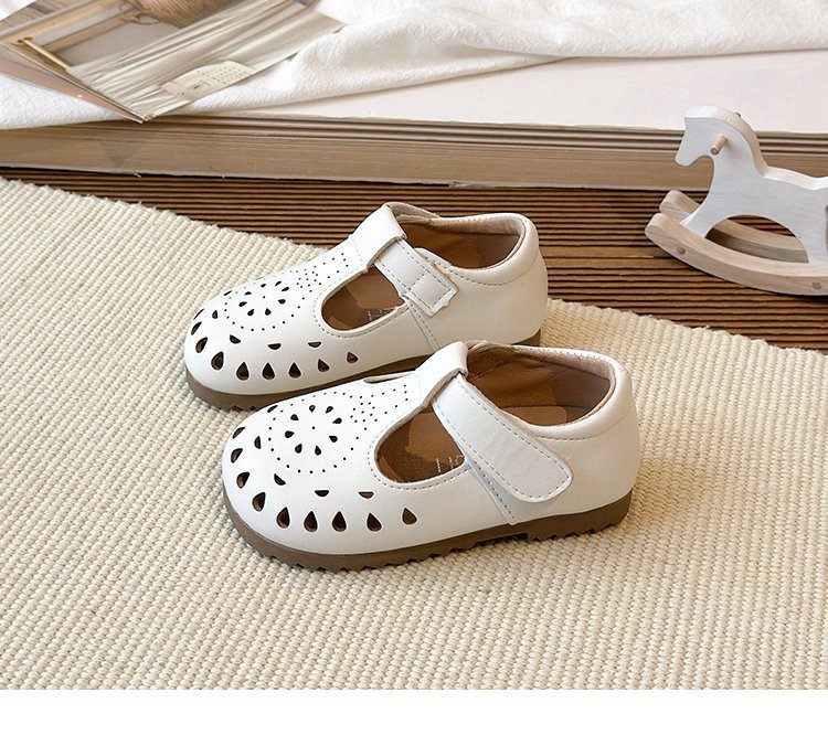 M186 Giày Búp Bê T-Strap Đục Lỗ Hoa Văn Vintage Cho Bé Gái (Size 26-30)