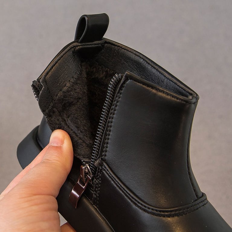 M044 Giày Bốt Bé Gái & Bé Trai Cổ Ngắn Da Mềm Mũi Tròn – Boots Trẻ Em Khóa Kéo Hông Tinh Tế Đế Đúc Êm Chân Đi Học, Đi Play, Du Lịch (Size 26 - 36)
