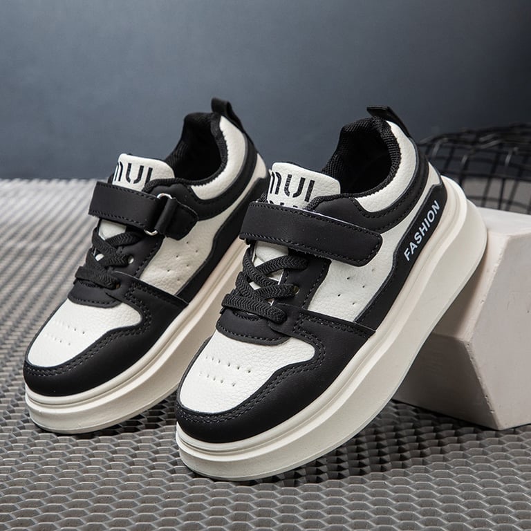 M137 Giày Thể Thao Trẻ Em Cổ Thấp Trắng Kem & Đen Trắng – Sneaker Bé Trai & Bé Gái Da Mềm Êm Chân, Quai Dán Tiện Lợi Đi Học, Đi Chơi