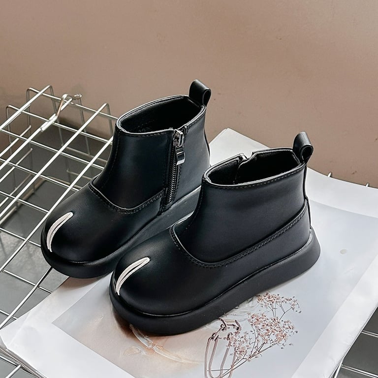 M044 Giày Bốt Bé Gái & Bé Trai Cổ Ngắn Da Mềm Mũi Tròn – Boots Trẻ Em Khóa Kéo Hông Tinh Tế Đế Đúc Êm Chân Đi Học, Đi Play, Du Lịch (Size 26 - 36)