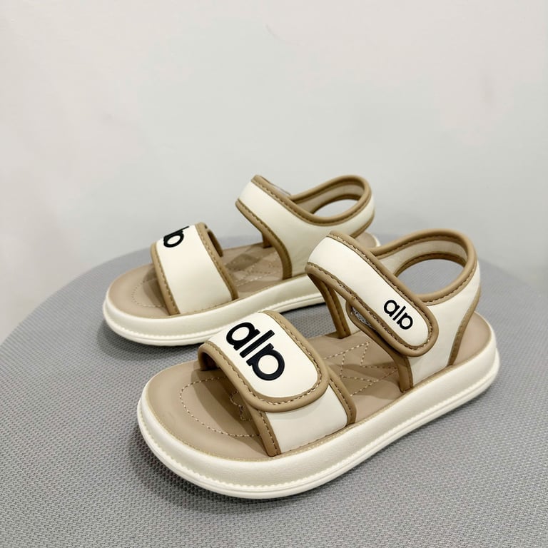 M195 Sandal Quai Dán Chữ Hàn Quốc Cho Bé Gái (Size 26-37)