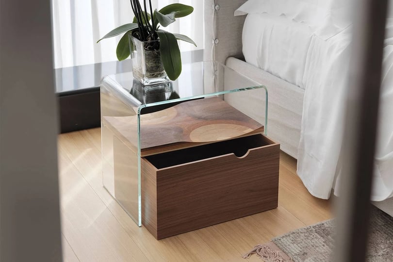 bifronte-glass-nightstand-by-horm-1