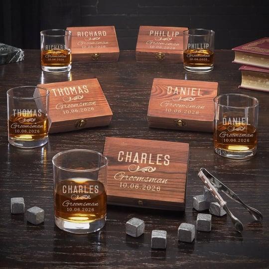 classic-groomsman-personalized-whiskey-box-set-of-5-groomsmen-gifts-1