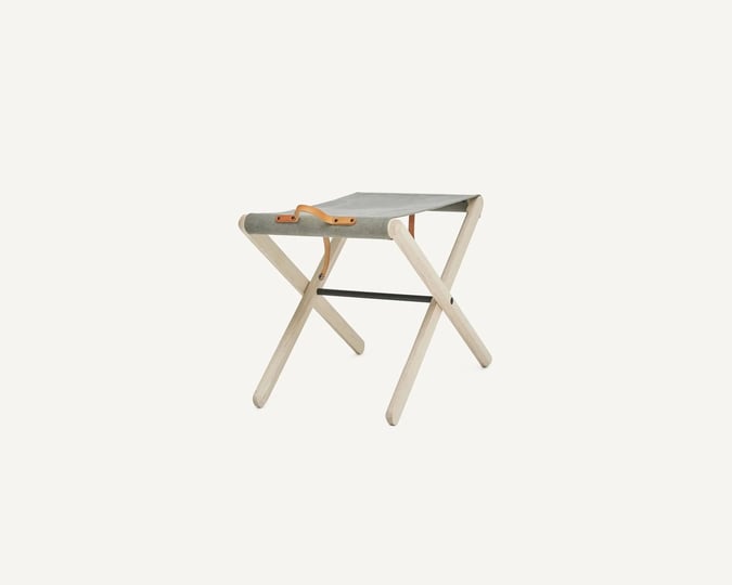 departo-folding-stool-light-ash-1