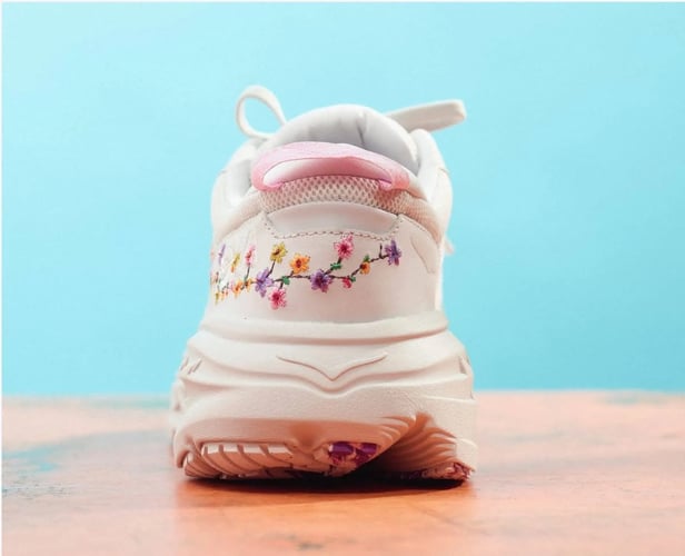 hoka-vibrant-bloom-bondi-l-shoes-in-nimbus-cloud-nimbus-cloud-size-m-13-w-14-3